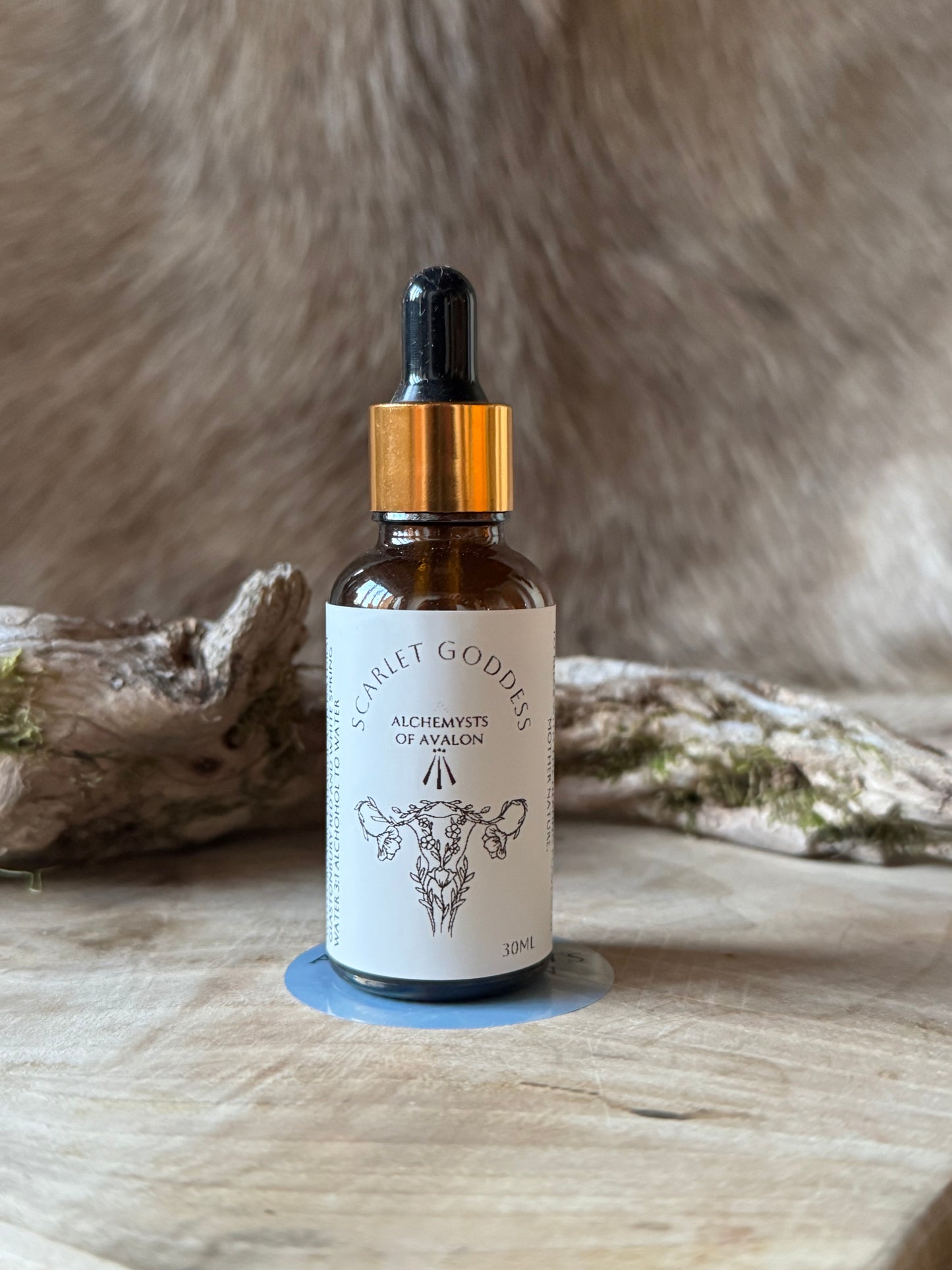 Scarlett Goddess Tincture with Mugwort, Crampbark, Valerian, and Yarrow  – 30ml